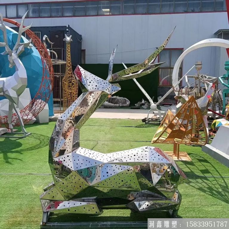 不锈钢鹿雕塑灯管系列 动物灯光雕塑厂家