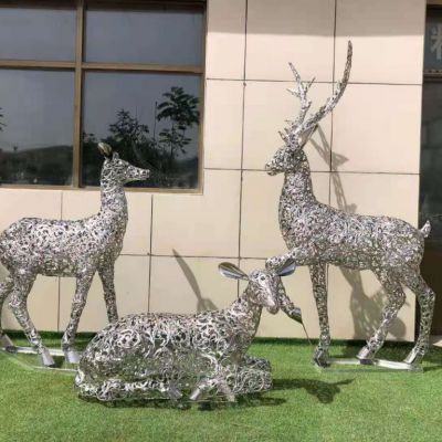 不锈钢镂空动物鹿雕塑